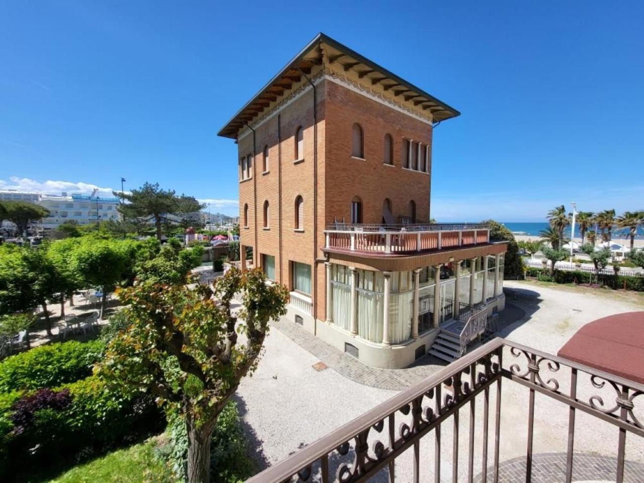 Fulgida Hotel 3*